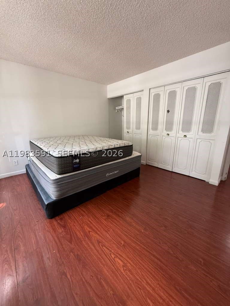 16909 N Bay Rd 211 Property Photo 9