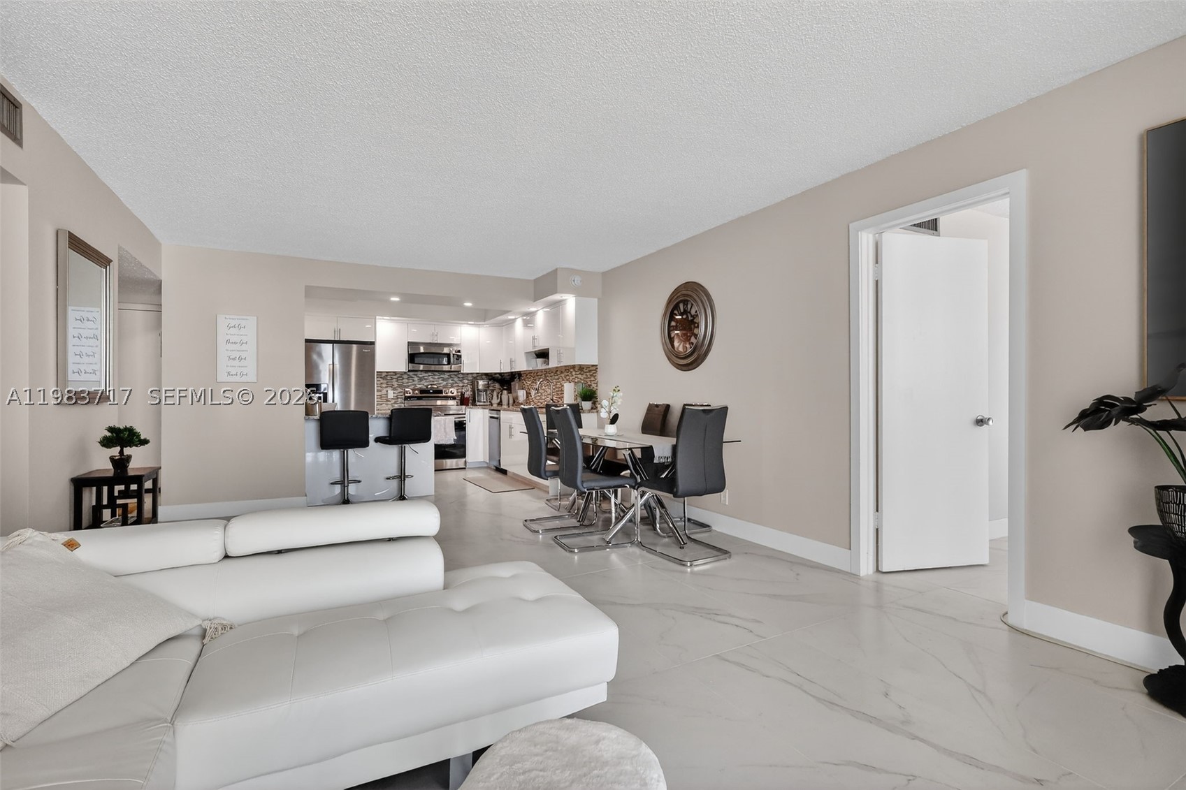 1410 S Ocean Dr 601 Property Photo 9