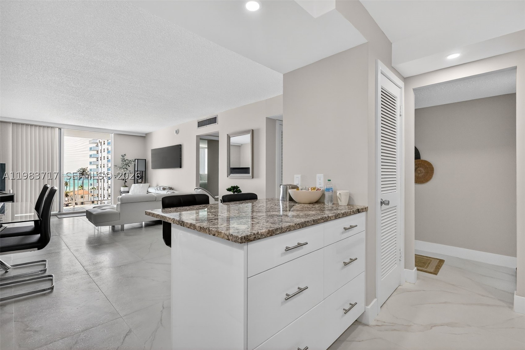1410 S Ocean Dr 601 Property Photo 14
