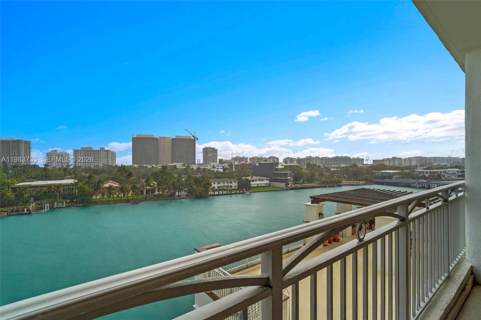 9751 E Bay Harbor Dr 6c Property Photo 1