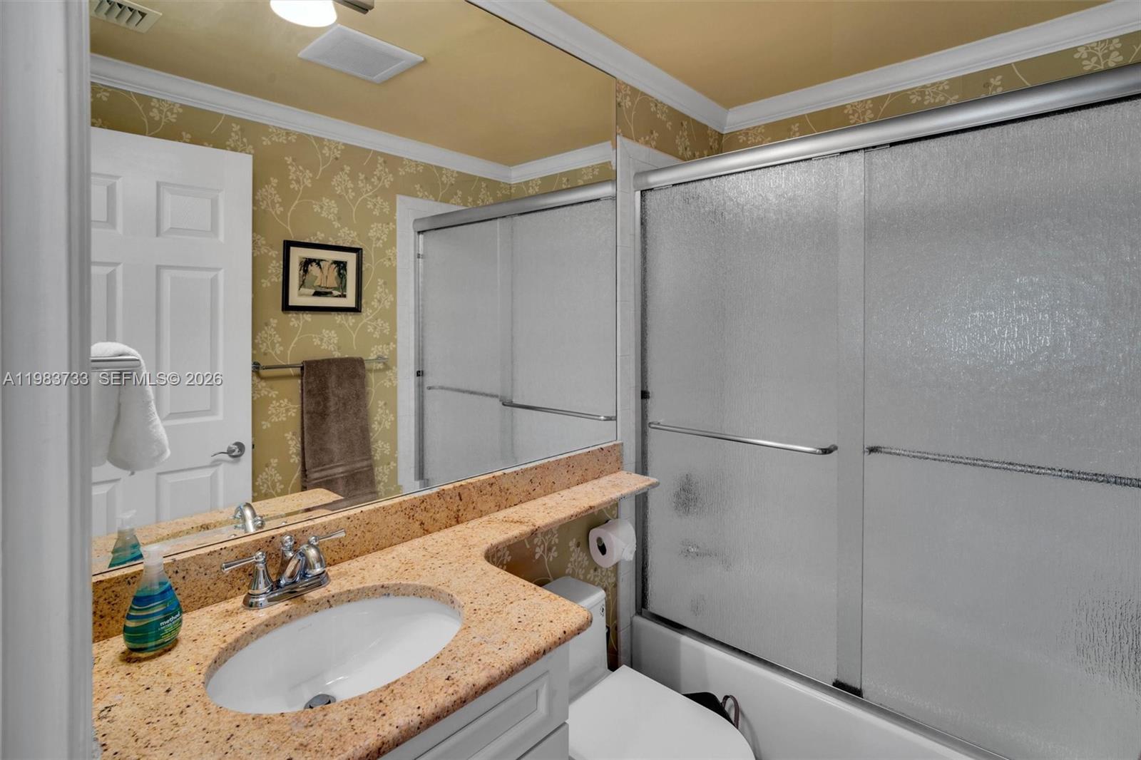 9751 E Bay Harbor Dr 6c Property Photo 22