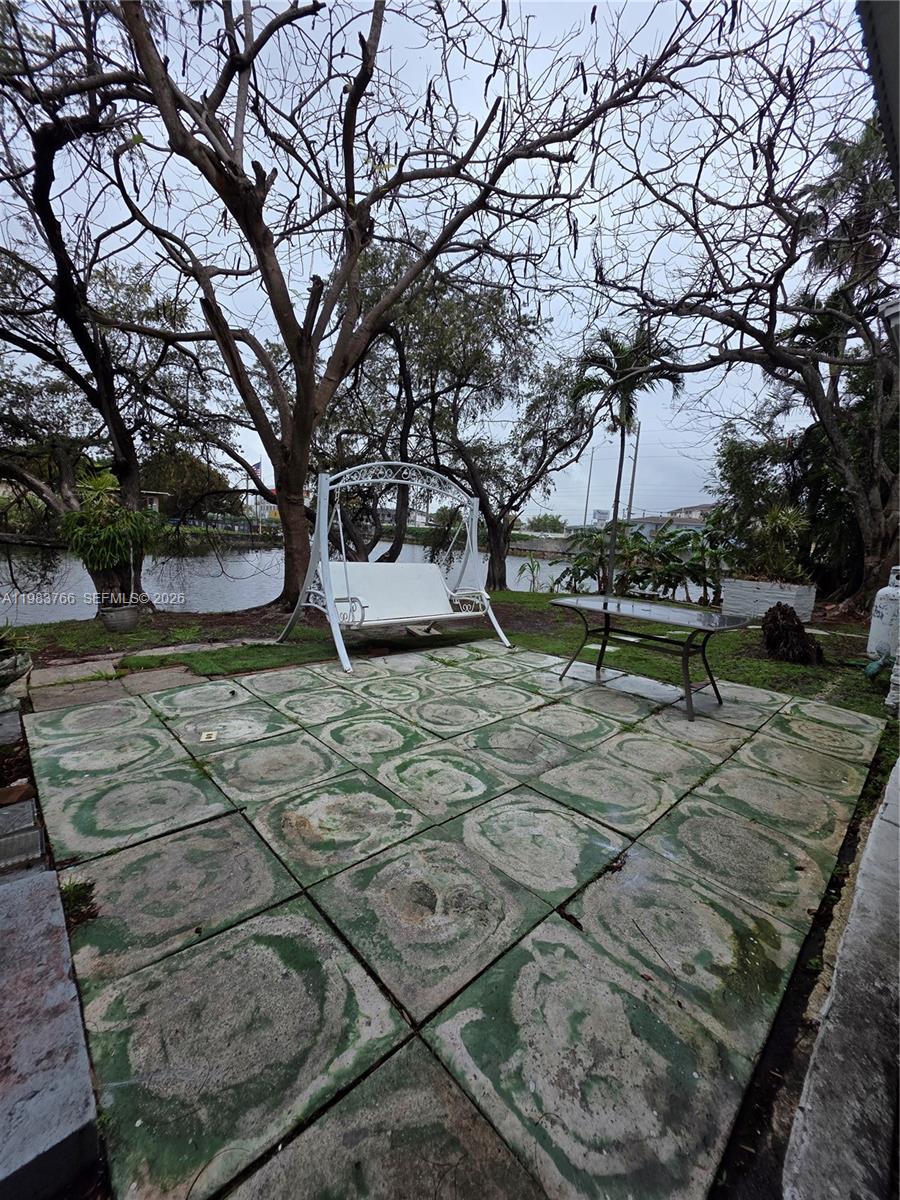 A11983766 Property Photo 15