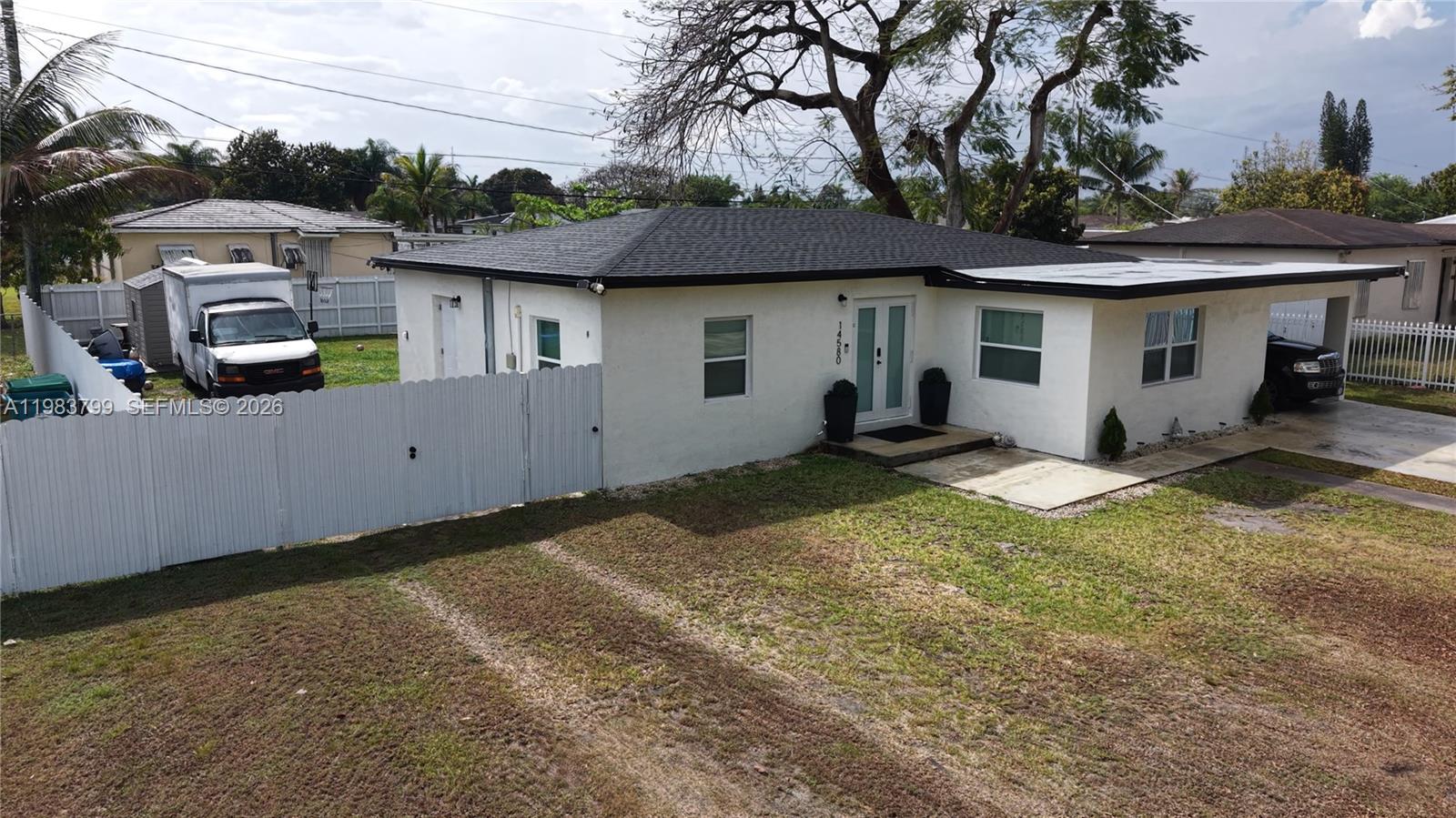 14580 Harrison St Property Photo 3