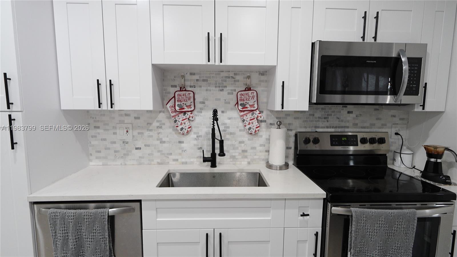14580 Harrison St Property Photo 5
