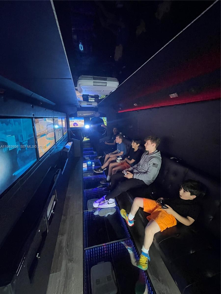 Gaming Bus Business Sw For Sale Property Photo 6