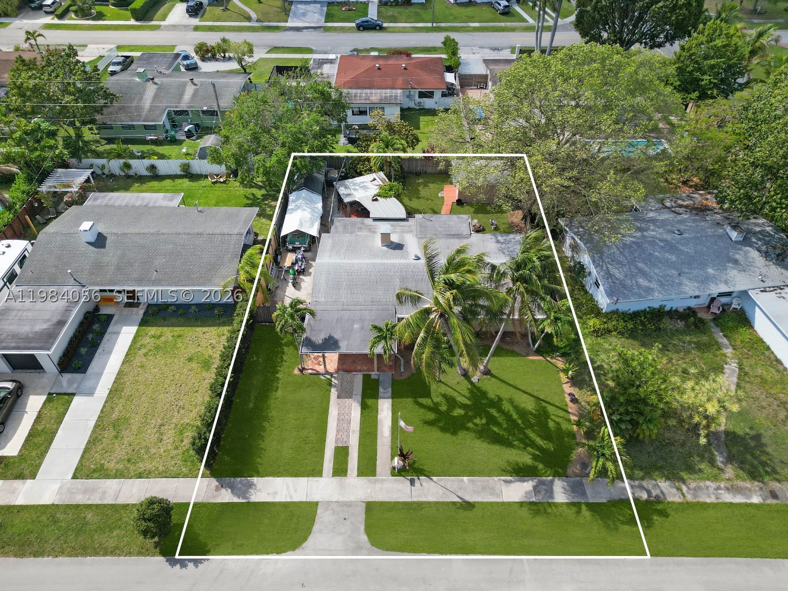 9365 Jamaica Dr Property Photo 3
