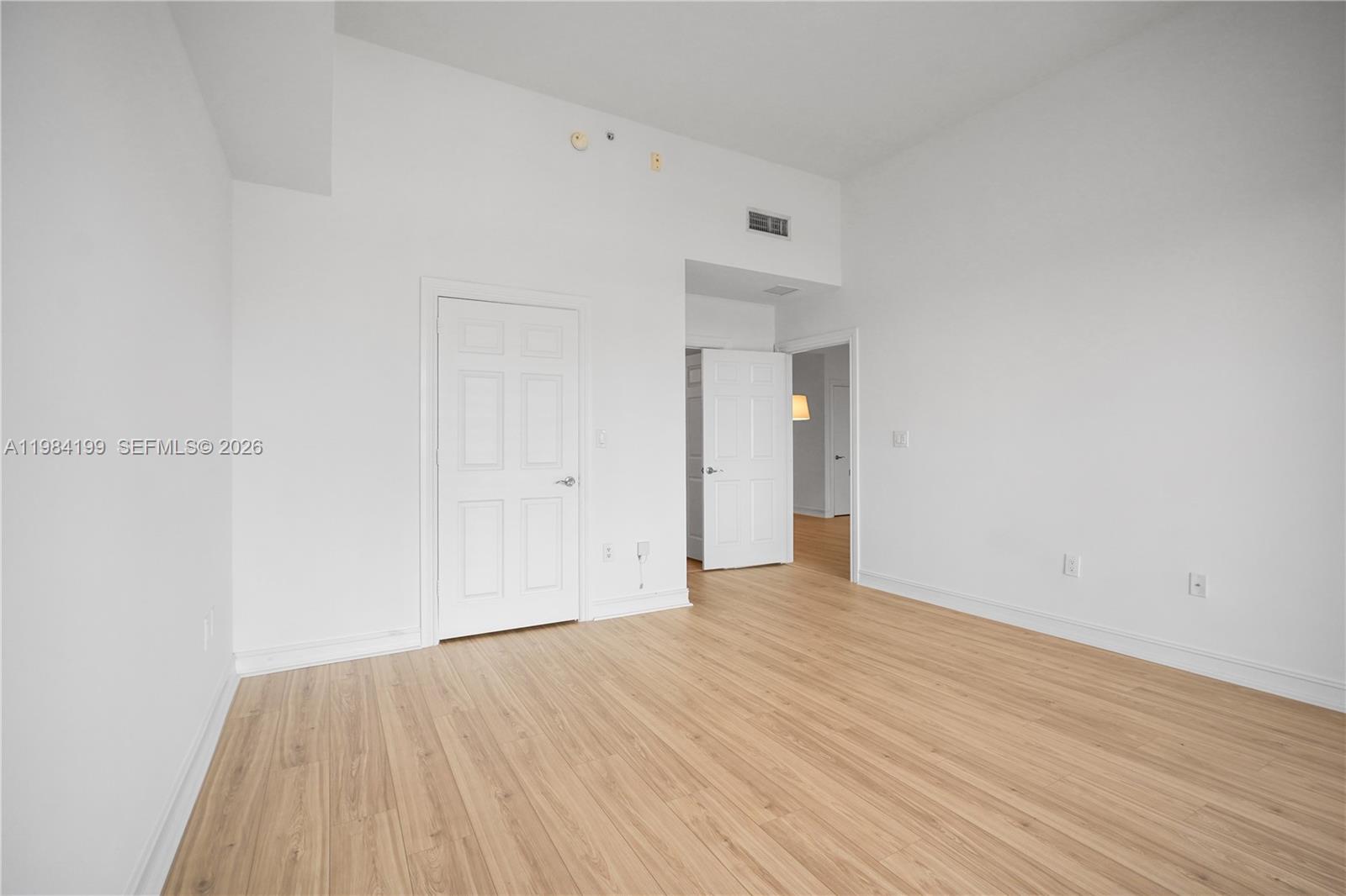 3001 Ne 185th St 716 Property Photo 35