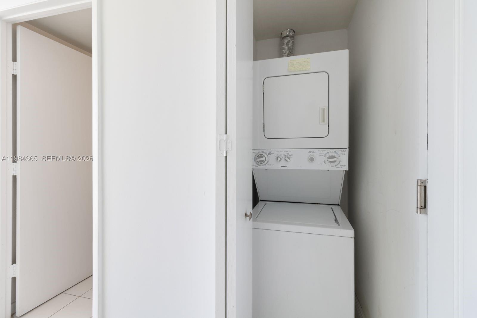 1861 Nw North River Dr 3 Property Photo 11