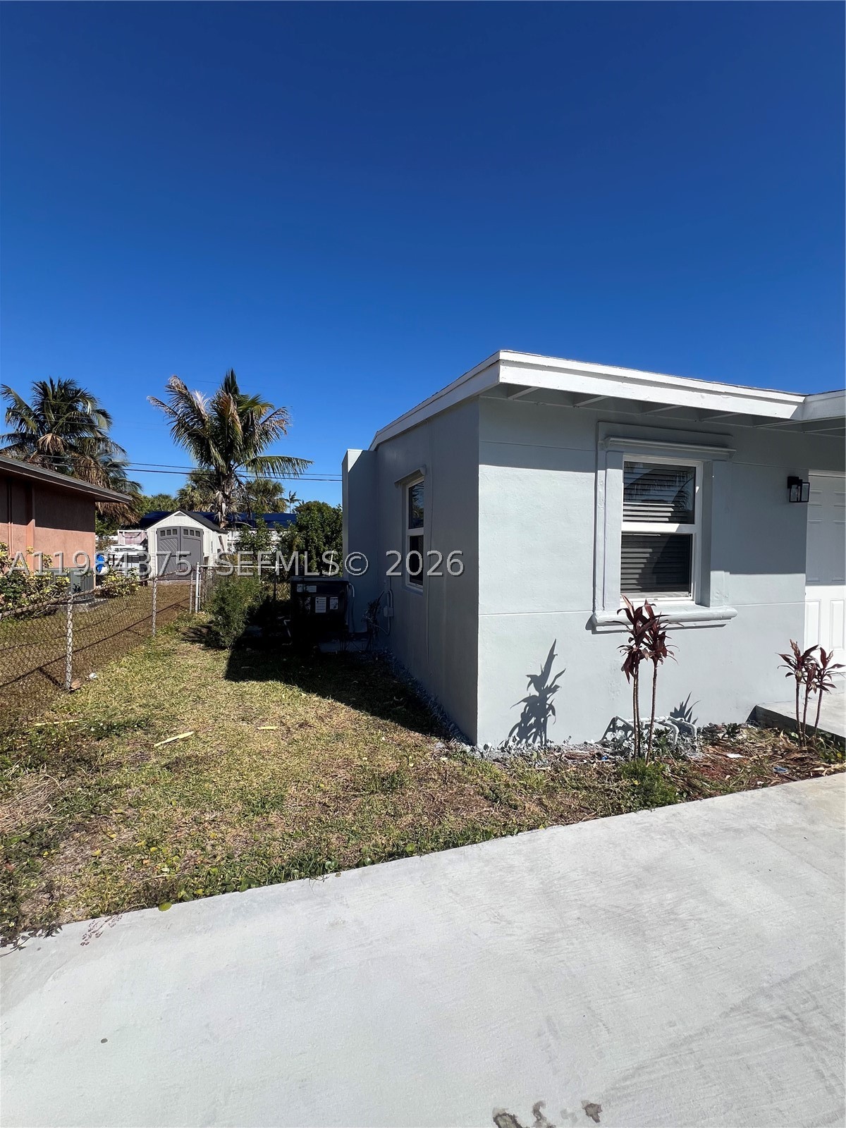 361 Nw 16th St Property Photo 2
