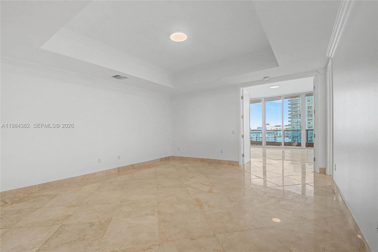 5959 Collins Ave 1503 Property Photo 21