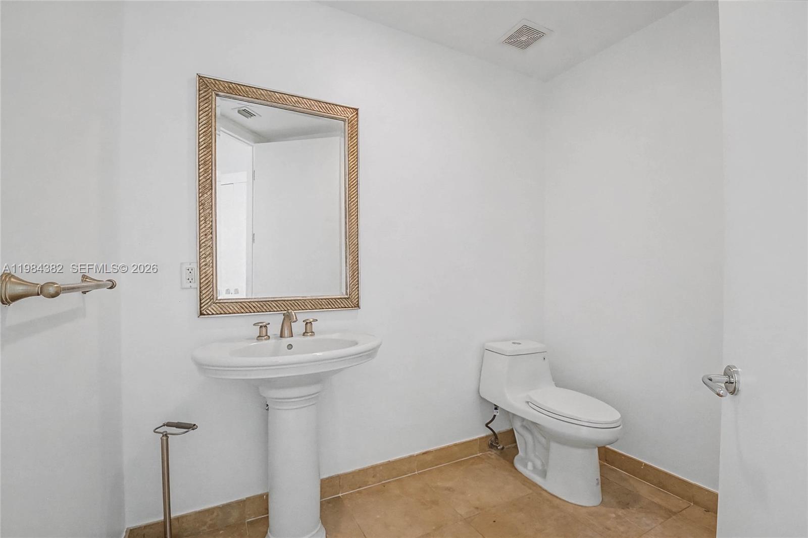 5959 Collins Ave 1503 Property Photo 22