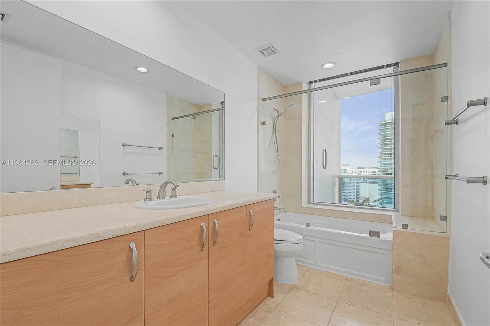 5959 Collins Ave 1503 Property Photo 33