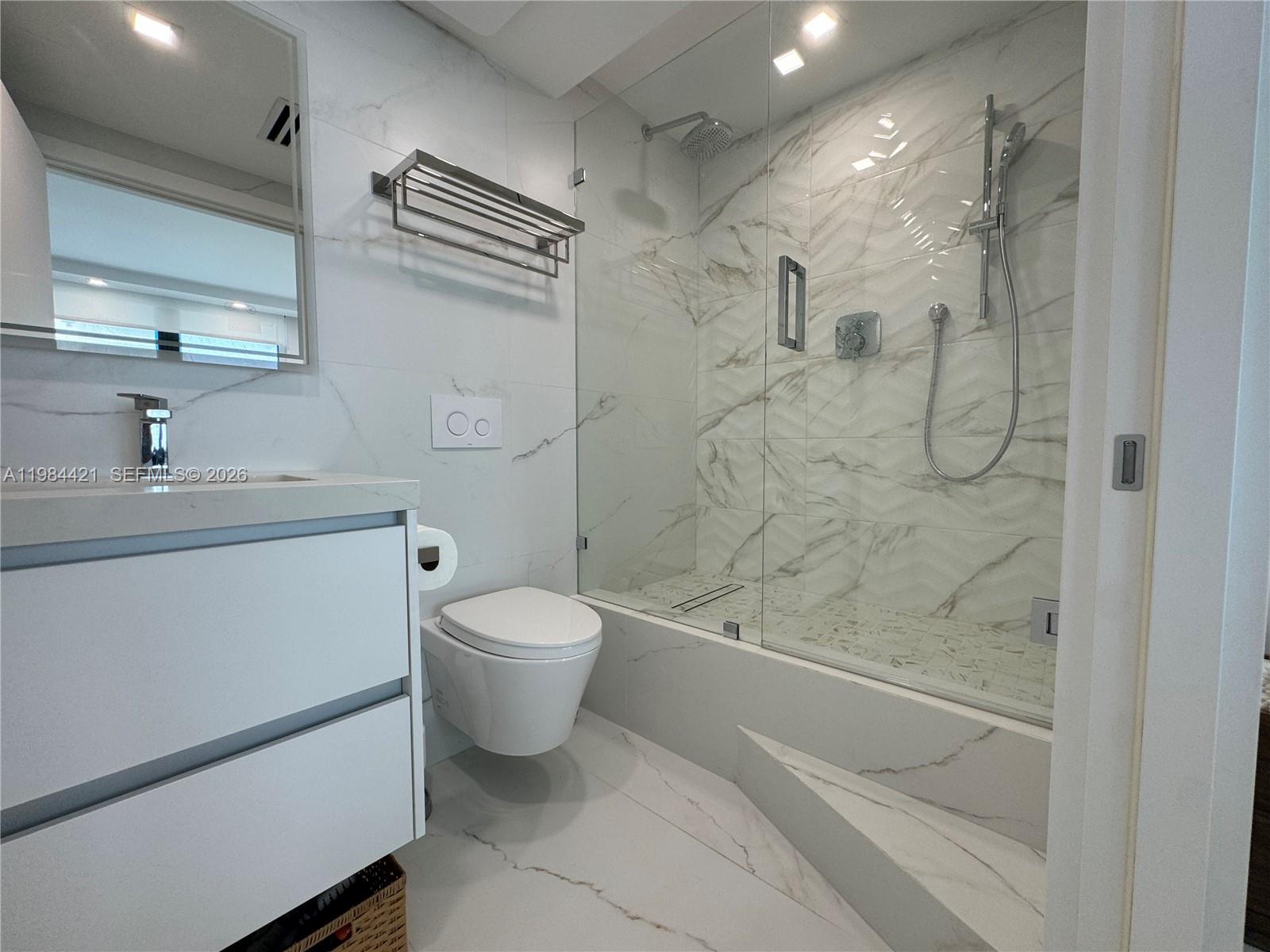 9801 Collins Ave 20e Property Photo 18