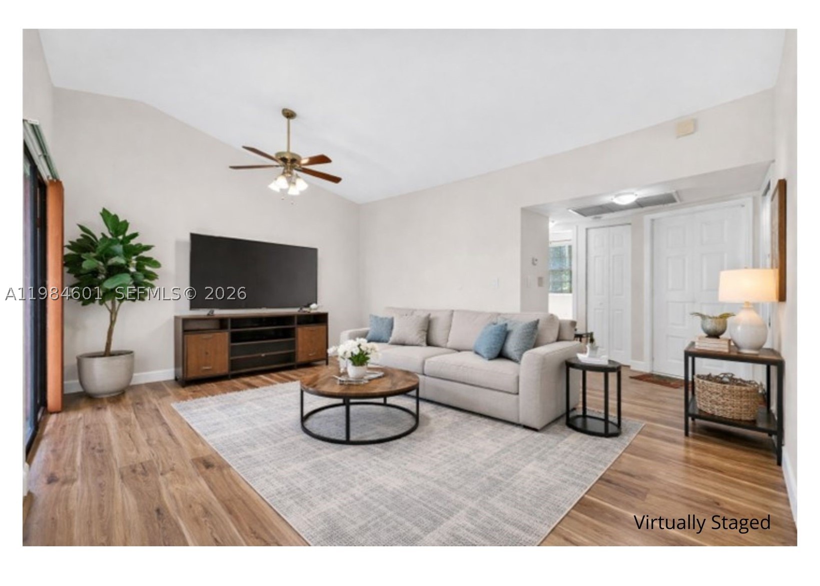 889 Hamilton Dr 889l Property Photo 10