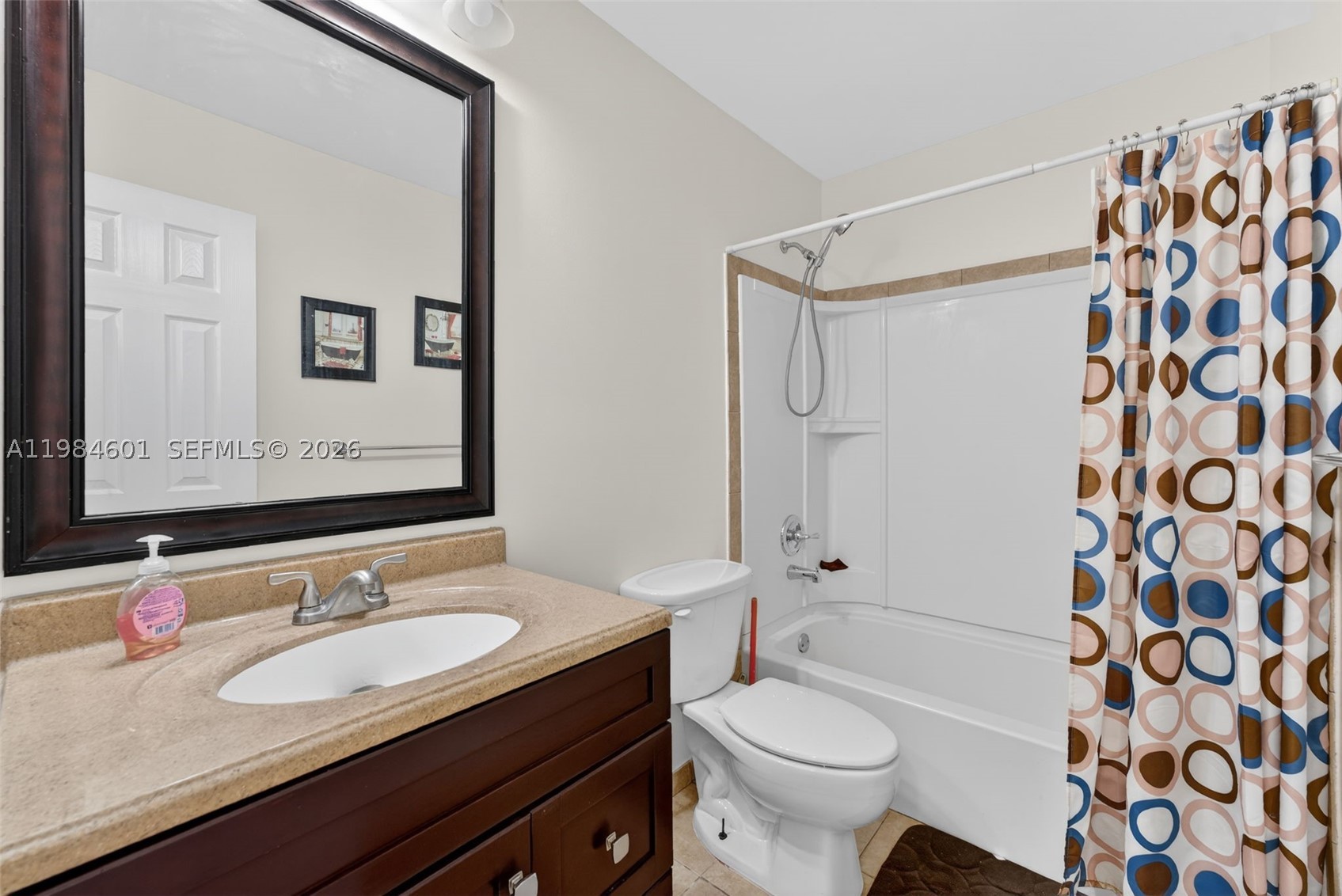 889 Hamilton Dr 889l Property Photo 20