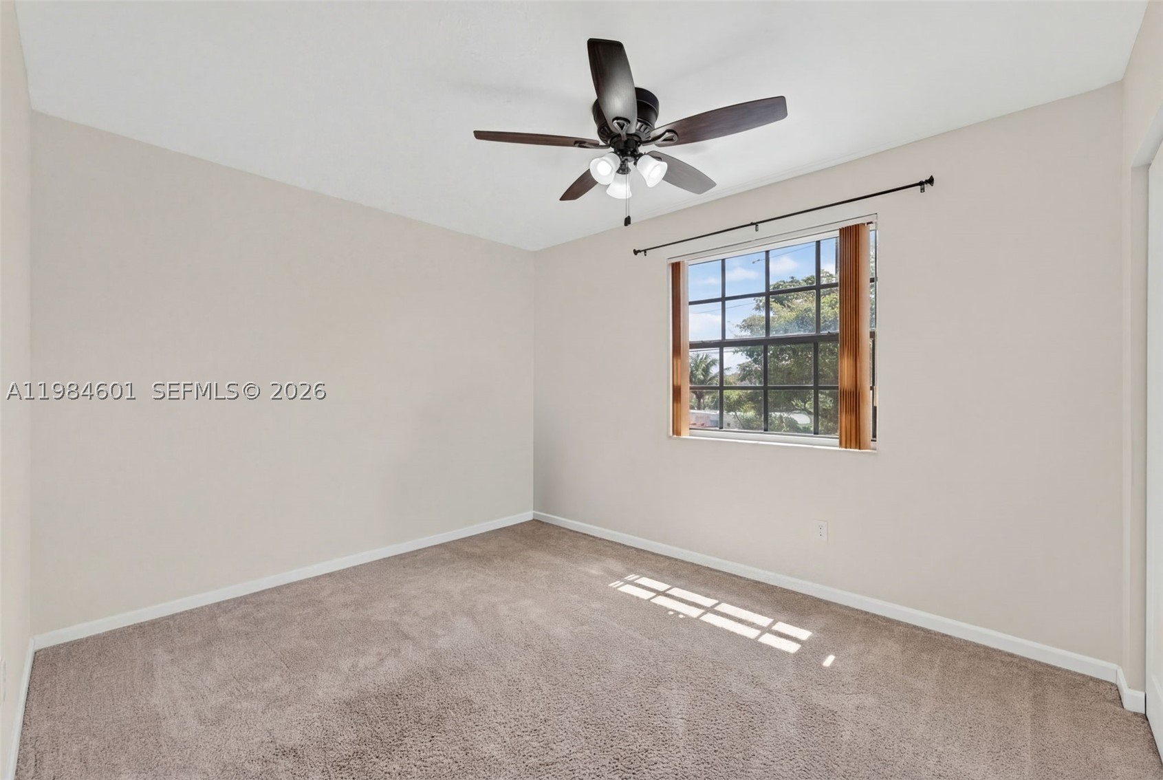 889 Hamilton Dr 889l Property Photo 22