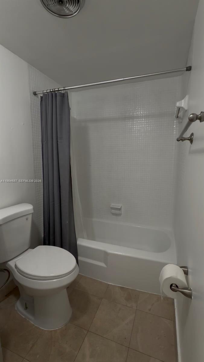 9159 Sw 77th Ave 409 Property Photo 16