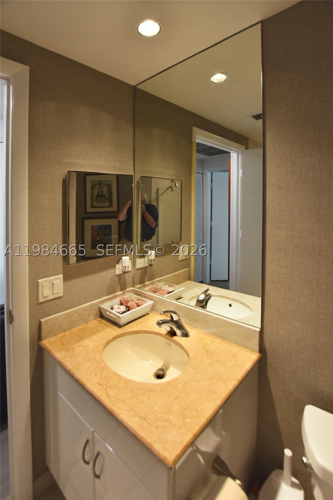 801 Brickell Key Blvd 1209 Property Photo 24