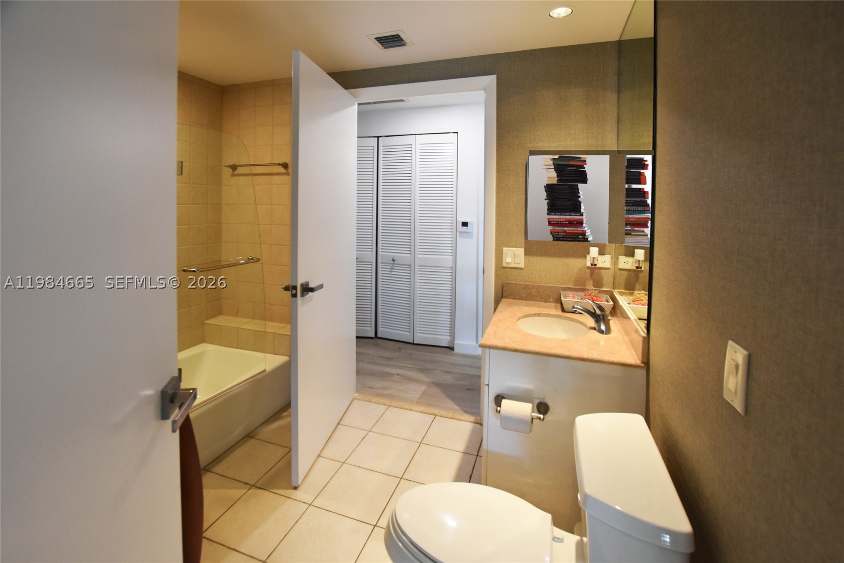 801 Brickell Key Blvd 1209 Property Photo 25