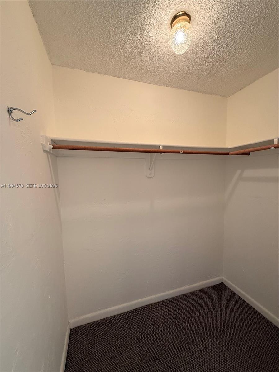 3860 Ne 170th St 304 Property Photo 19