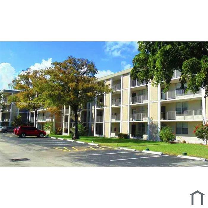 2998 NW 48th Ter 326 Property Photo 1