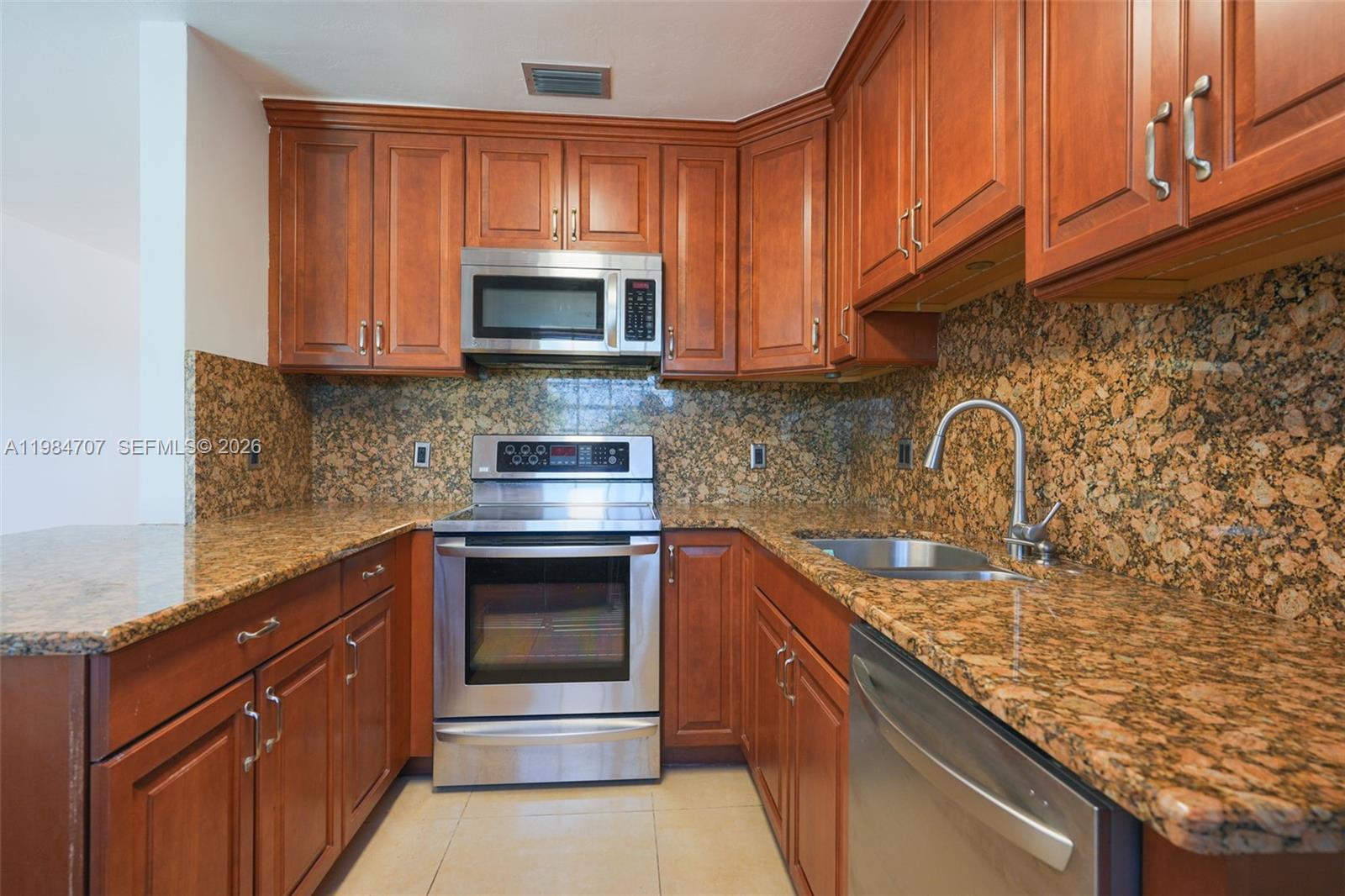 10521 Sw 41st Ter Property Photo 19