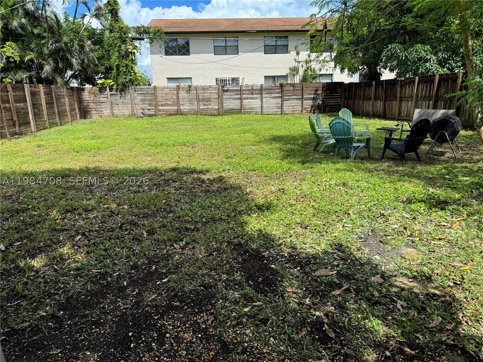 2247 Jackson St Property Photo 2