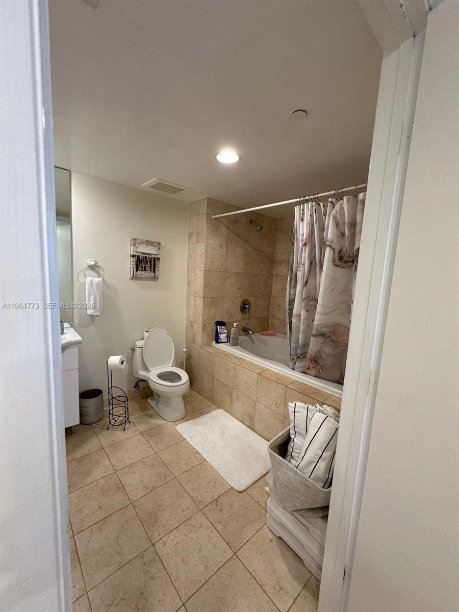 1800 S Ocean Dr 1606 Property Photo 27