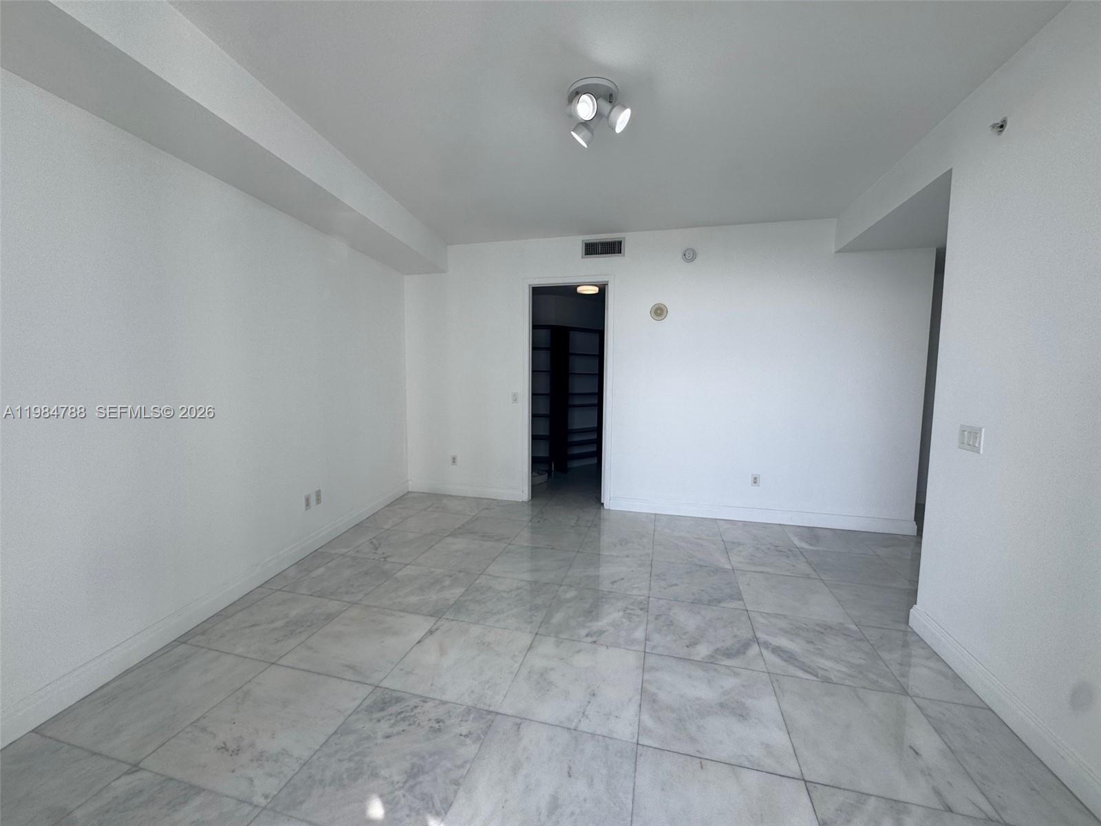 18201 Collins Ave 3505 Property Photo 11