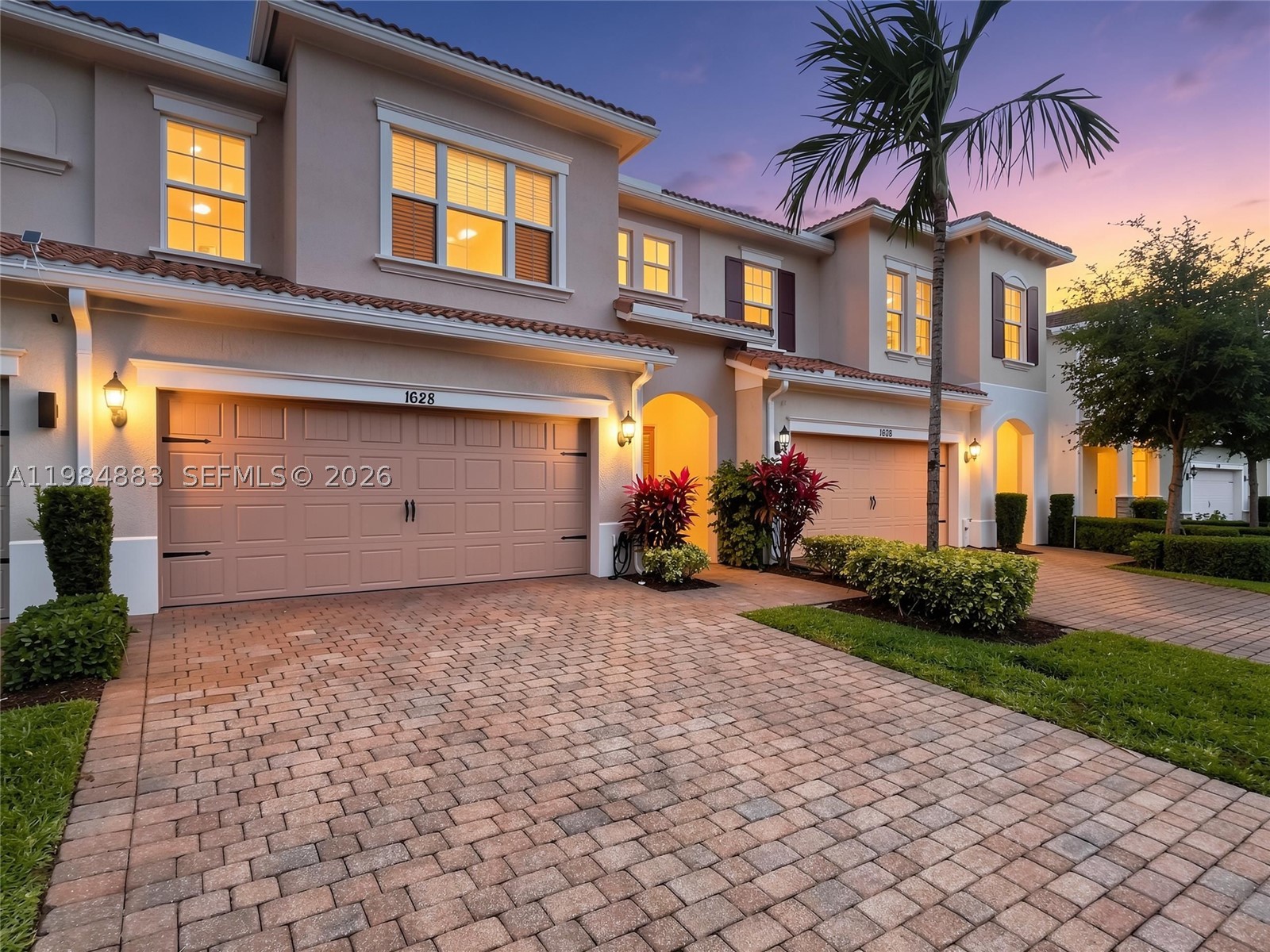 1628 Myrtle Oak Ter Property Photo 1