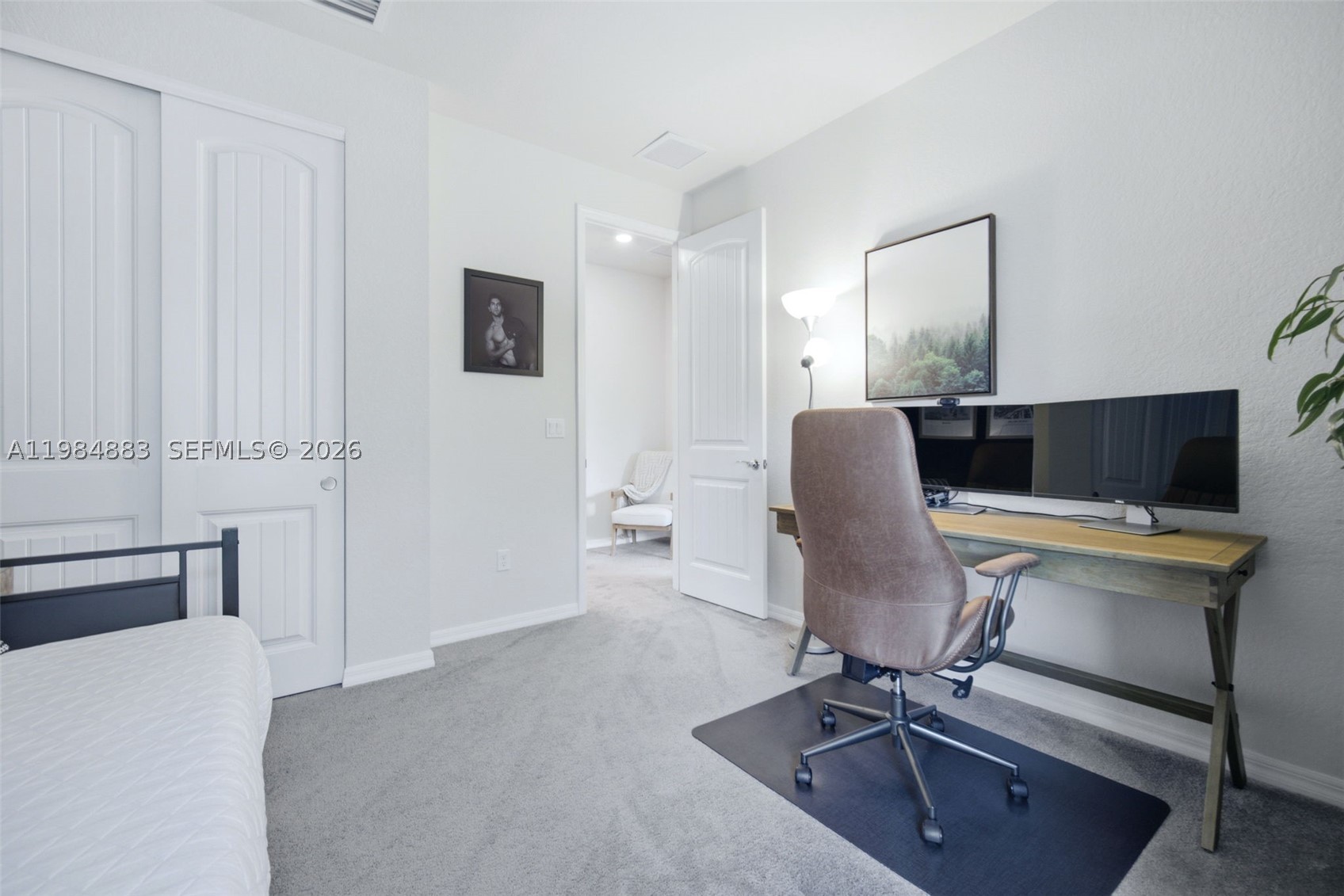 1628 Myrtle Oak Ter Property Photo 24