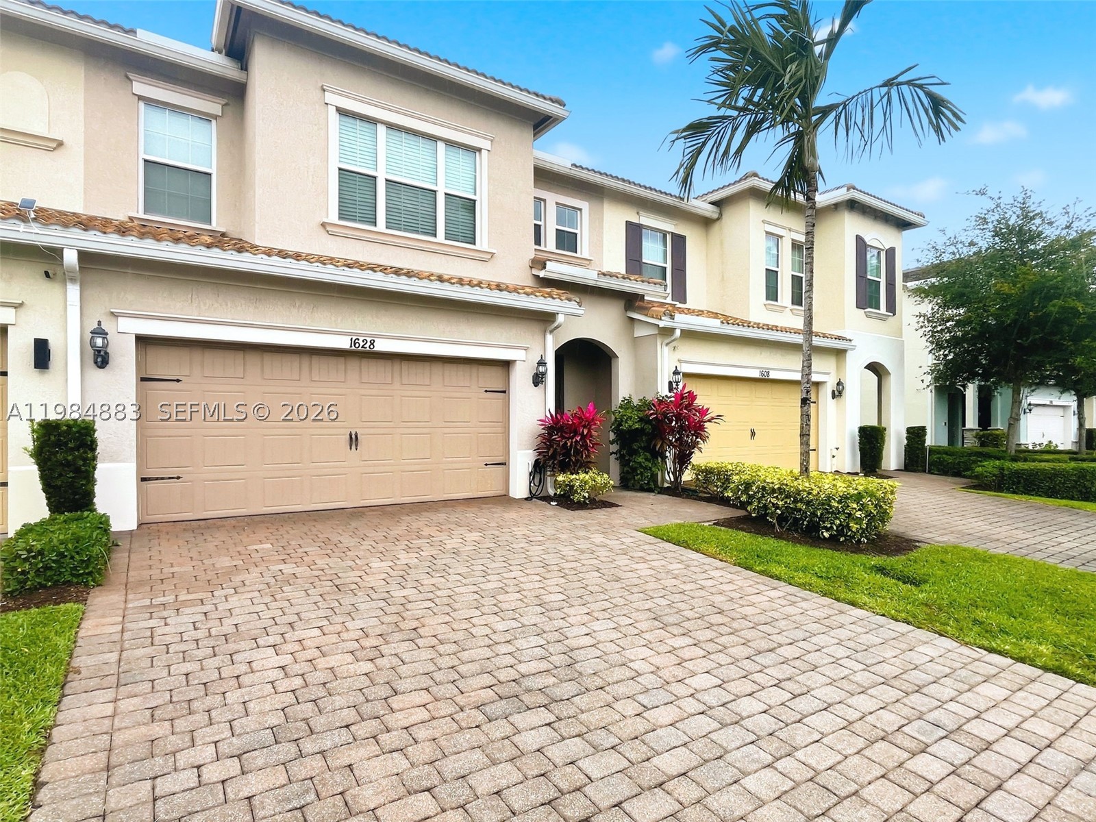 1628 Myrtle Oak Ter Property Photo 33