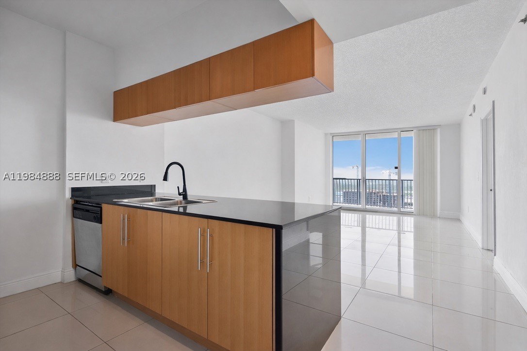 1750 N Bayshore Dr 3811 Property Photo 14