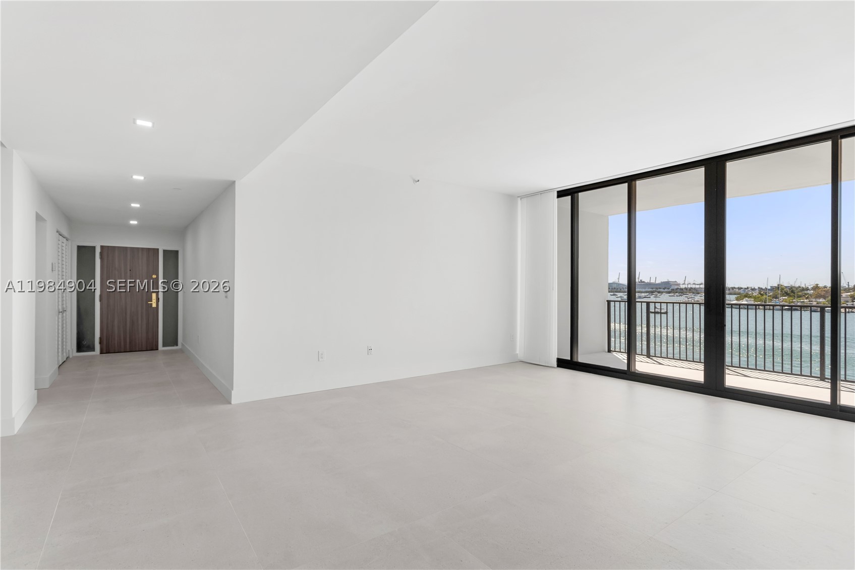 1000 Venetian Way 303 Property Photo 4