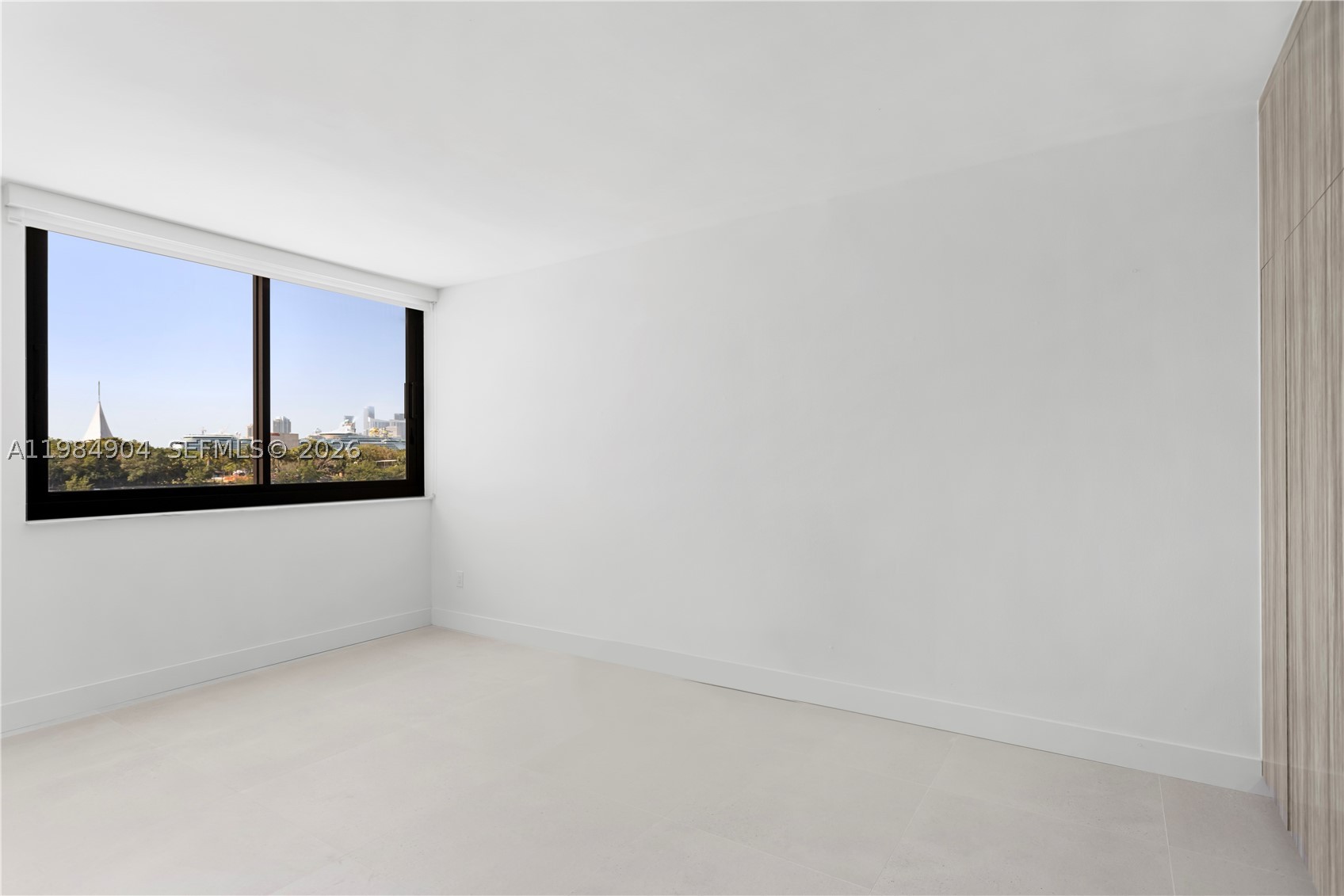 1000 Venetian Way 303 Property Photo 14