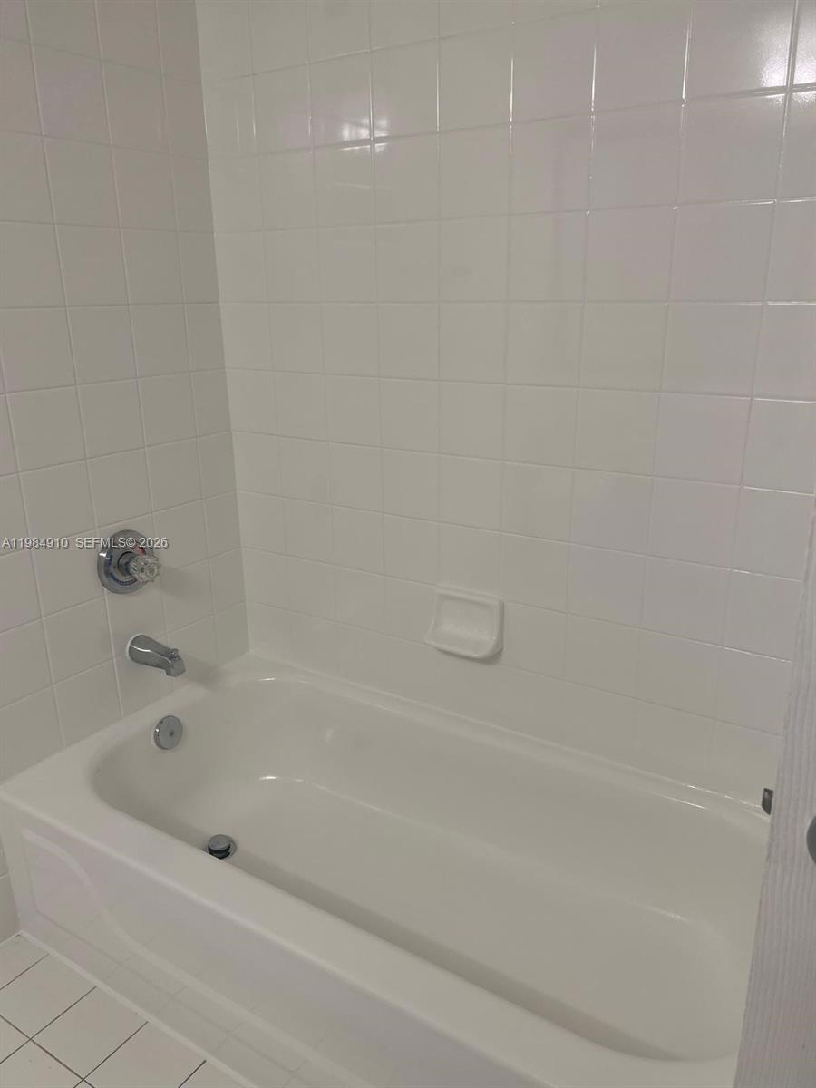 155 Nw 96th Ter 2-201 Property Photo 18