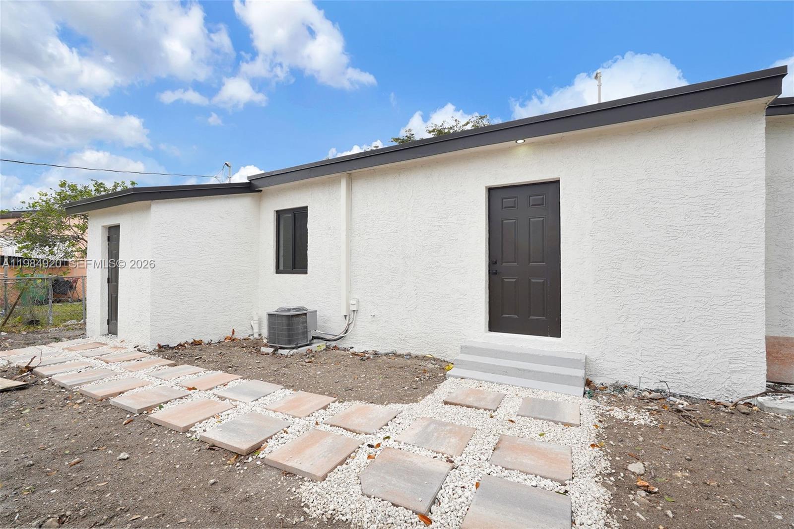 1830 Nw 135th St Property Photo 8