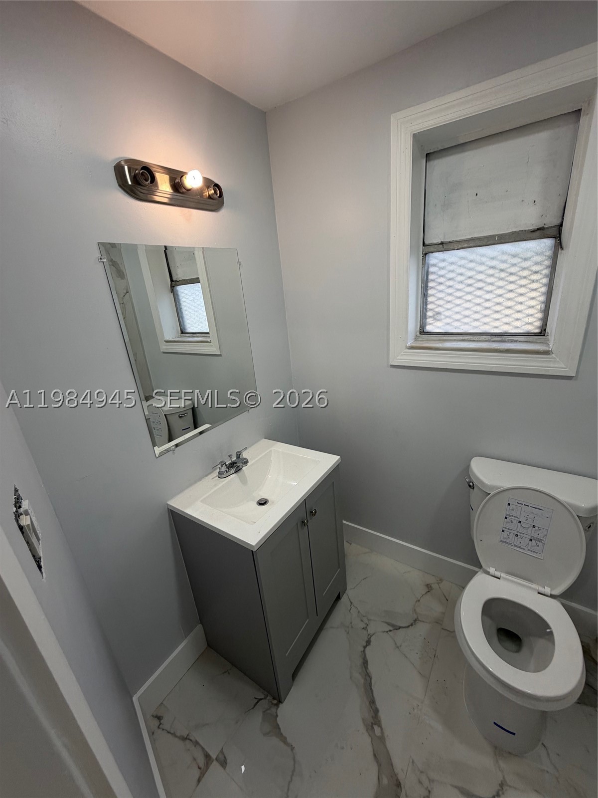 531 Ne 58th St 3 Property Photo 4