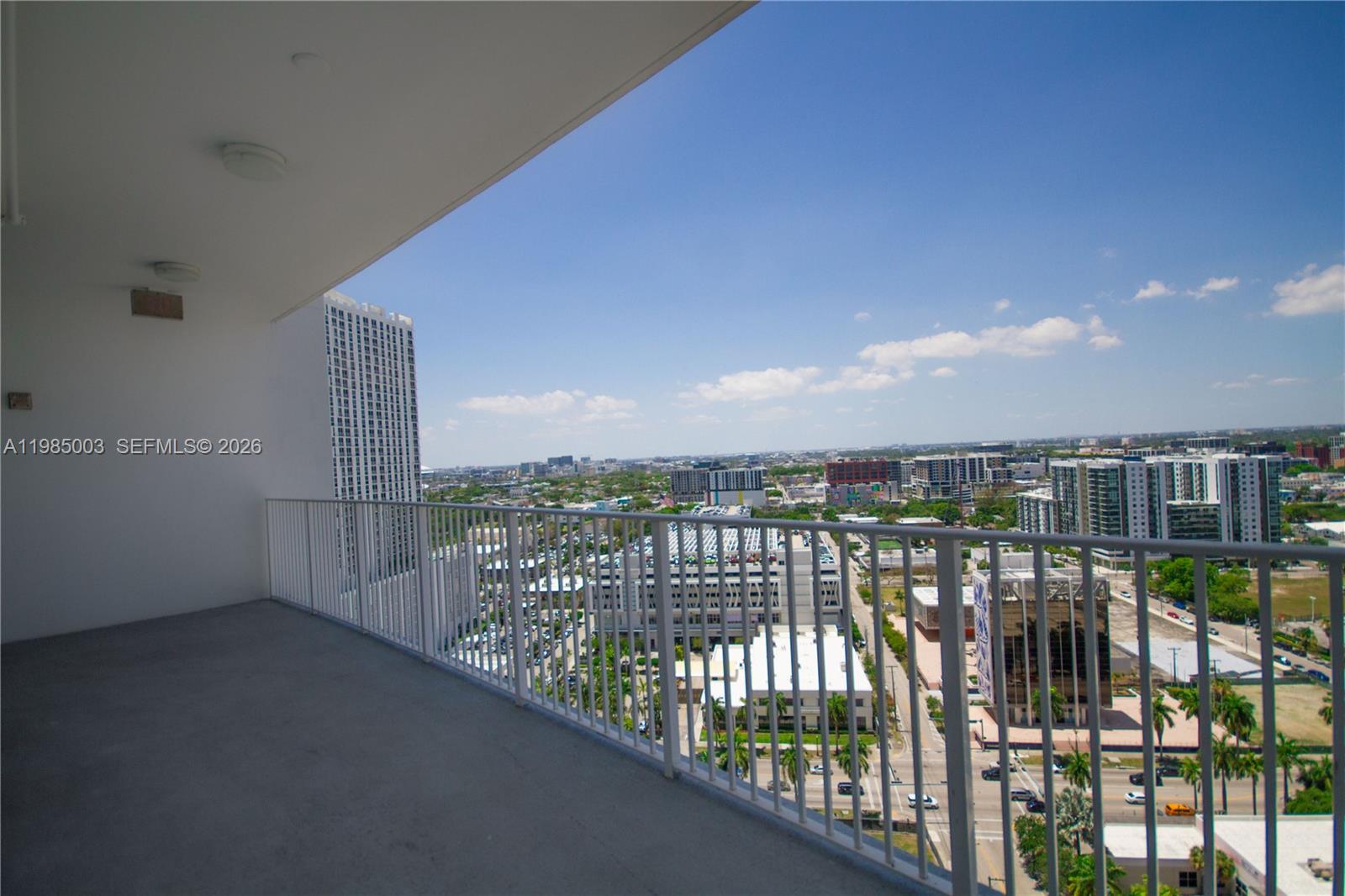 2020 N Bayshore Dr 2204 Property Photo 16