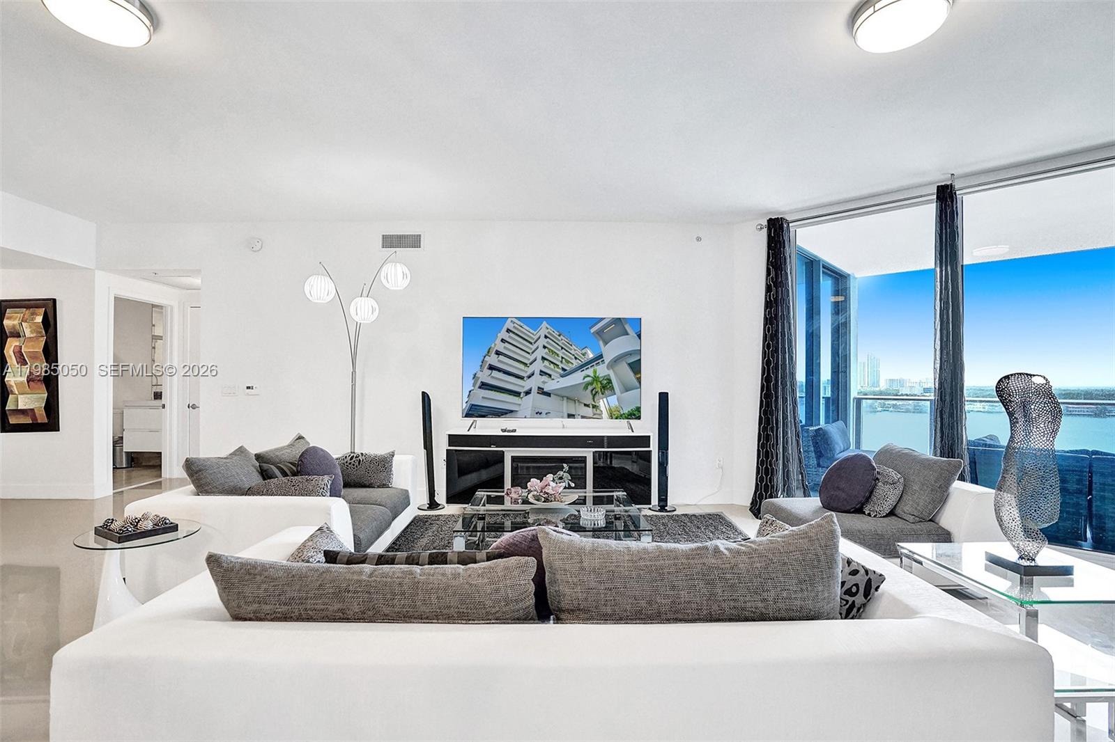 17301 Biscayne Blvd 1207 Property Photo 10