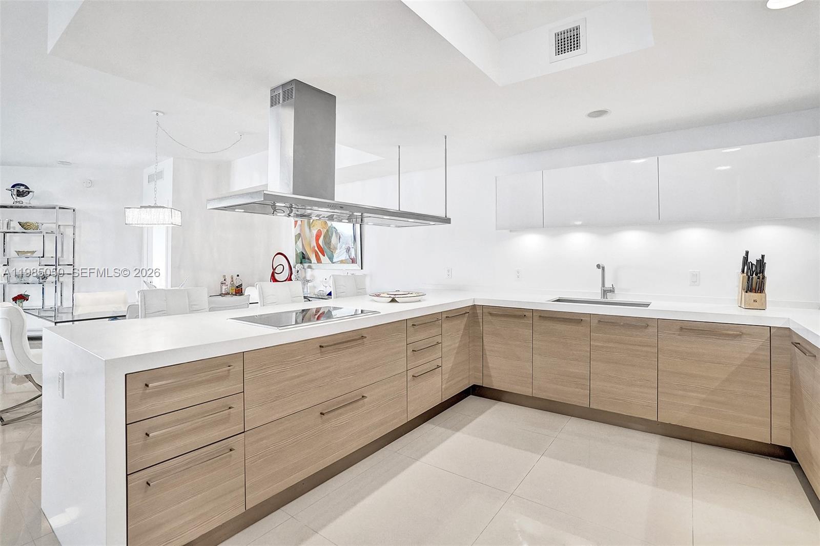 17301 Biscayne Blvd 1207 Property Photo 17
