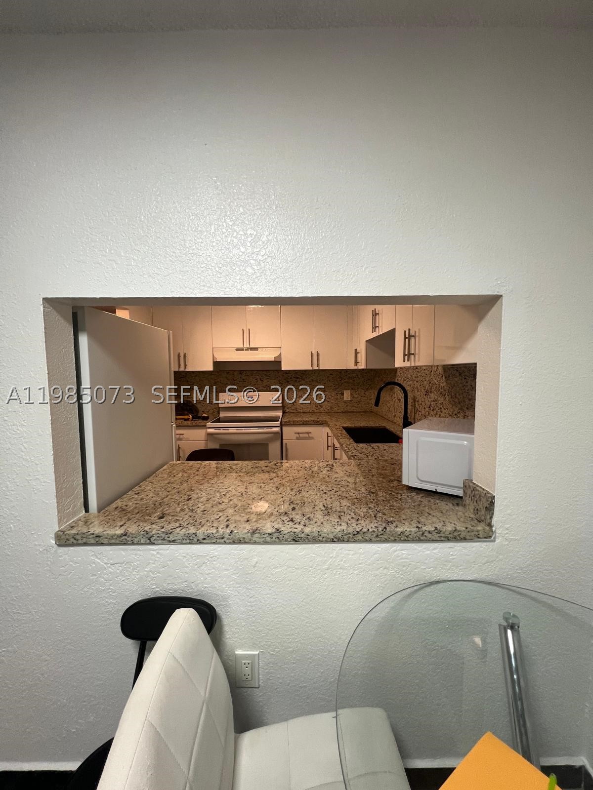 1900 W 68th St D207 Property Photo 19