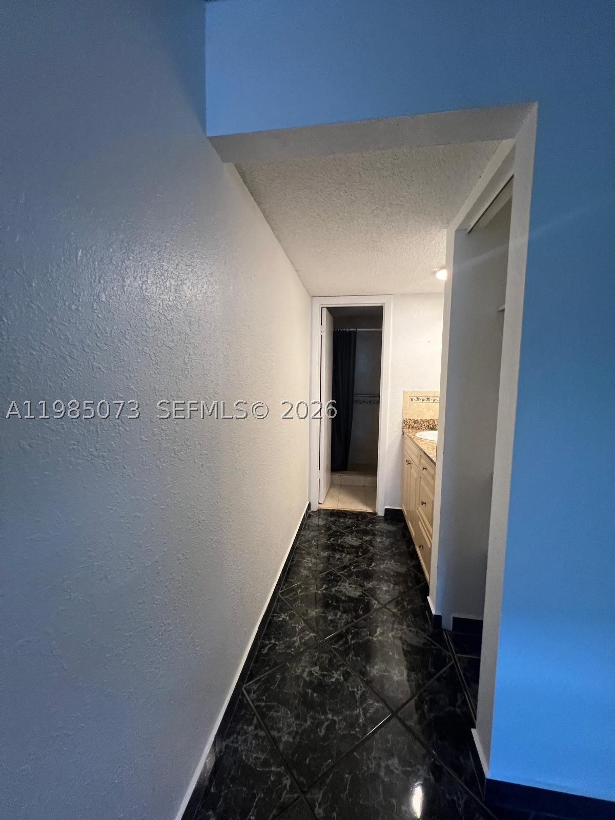 1900 W 68th St D207 Property Photo 29