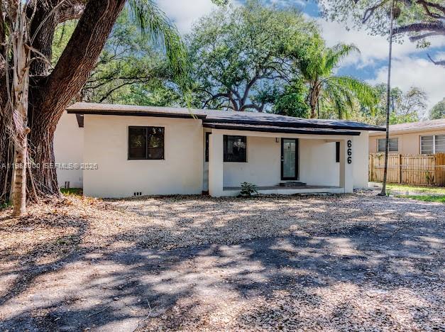 666 Ne 164th Ter Property Photo 11