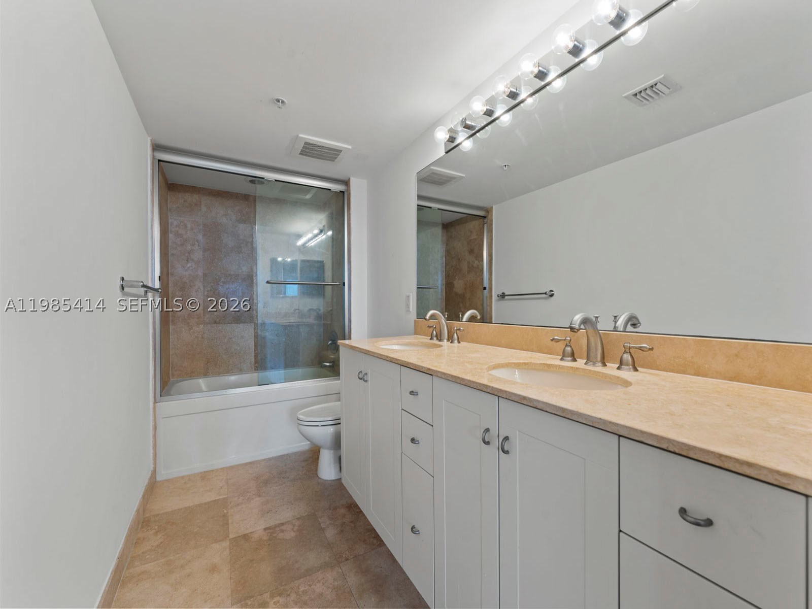 3232 Sw 22nd Ter 1609 Property Photo 28