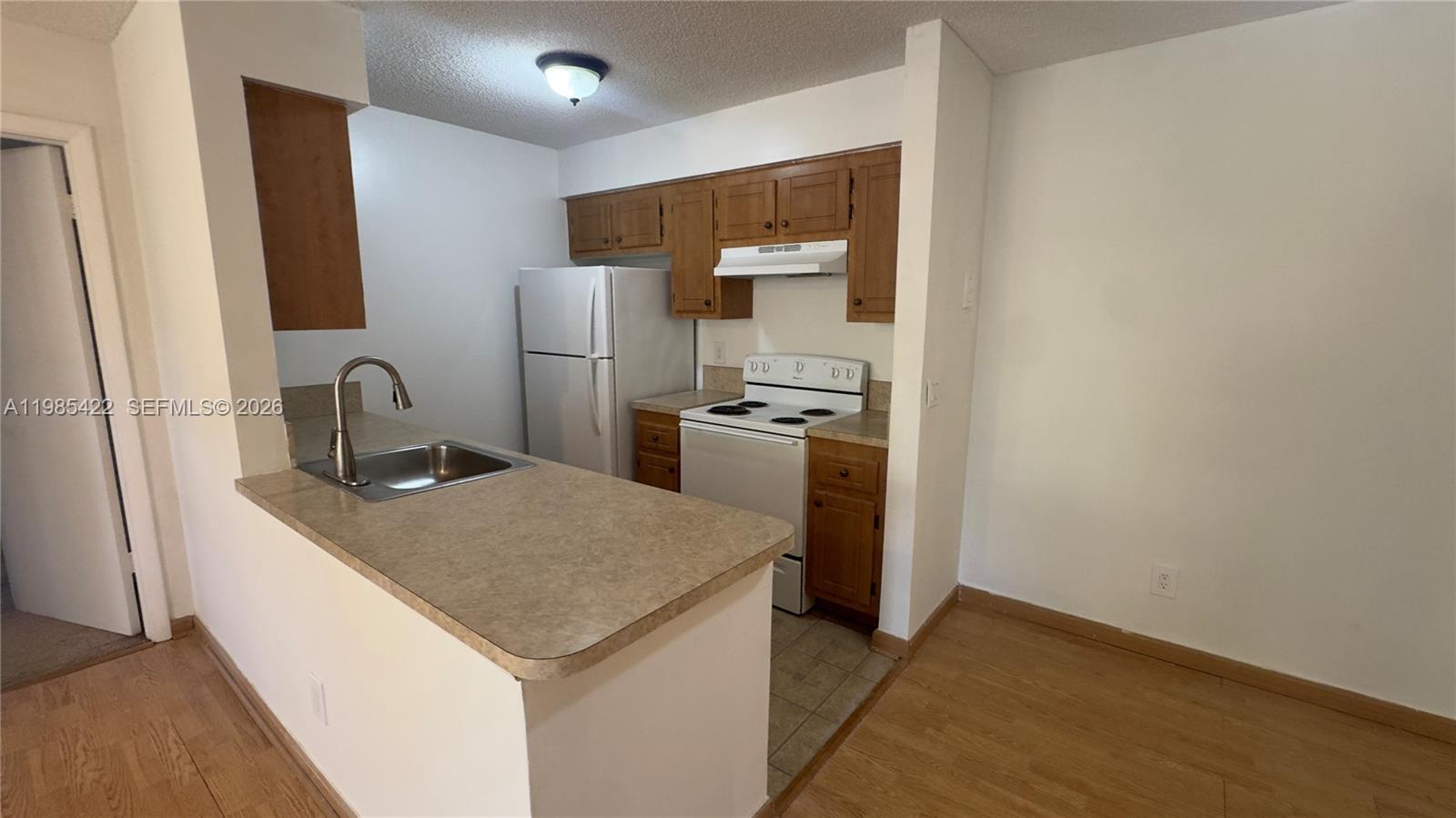 10480 Nw 8th St 201 Property Photo 10