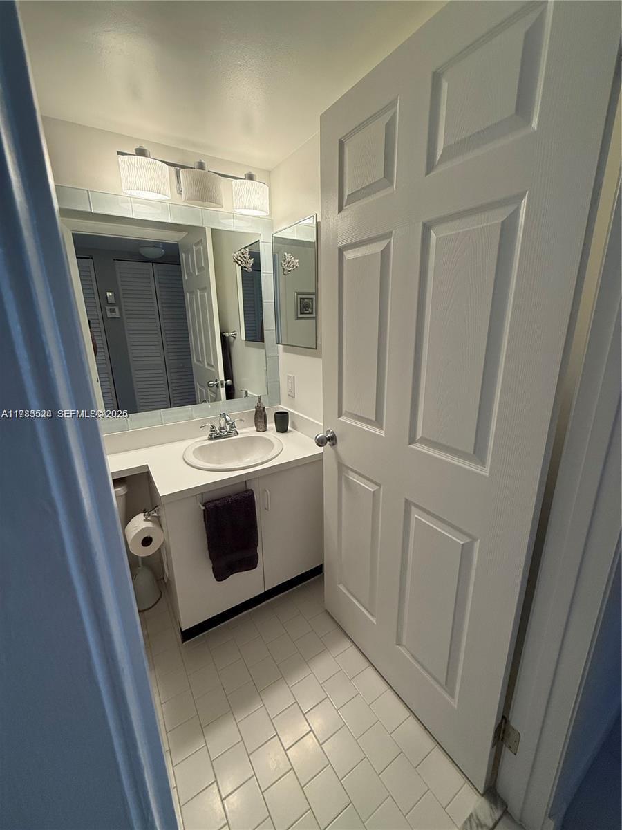 609 Waterside Dr 609 Property Photo 18