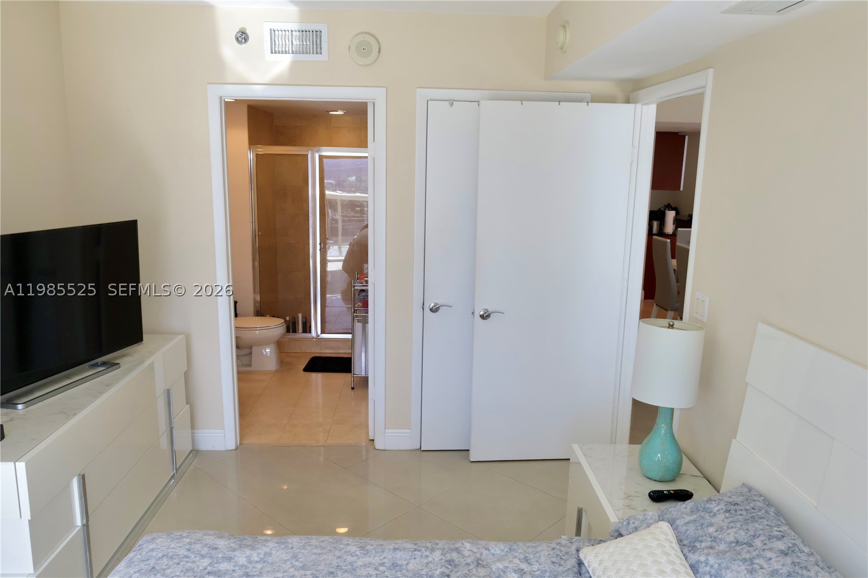1800 S Ocean Drive 3908 Property Photo 10