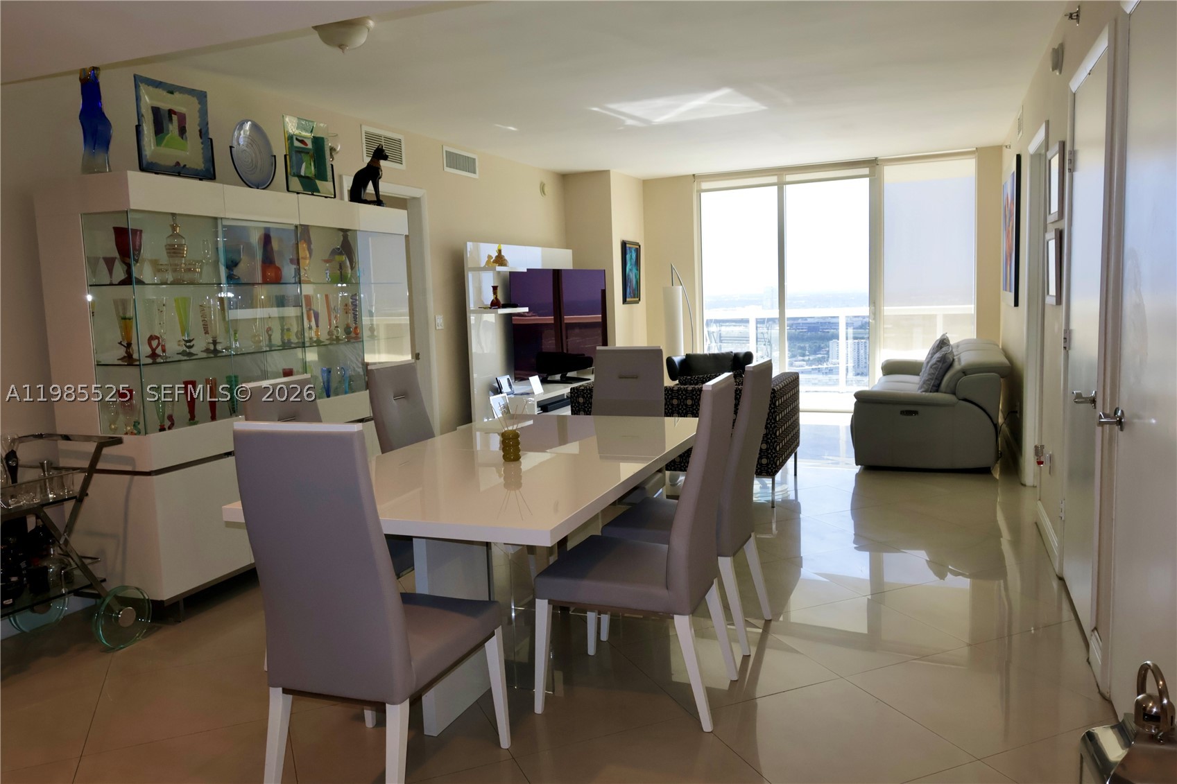 1800 S Ocean Drive 3908 Property Photo 13