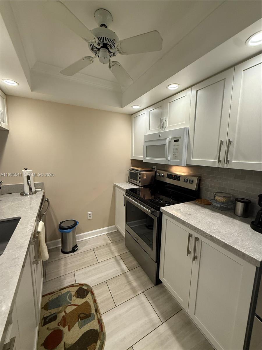 608 Waterside Dr 608 Property Photo 2